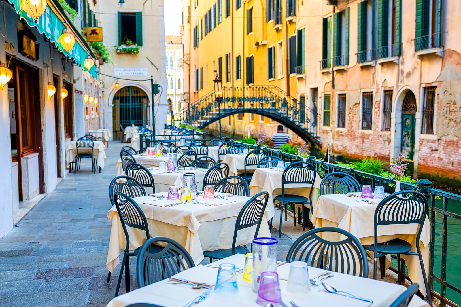 Venice restaurant store