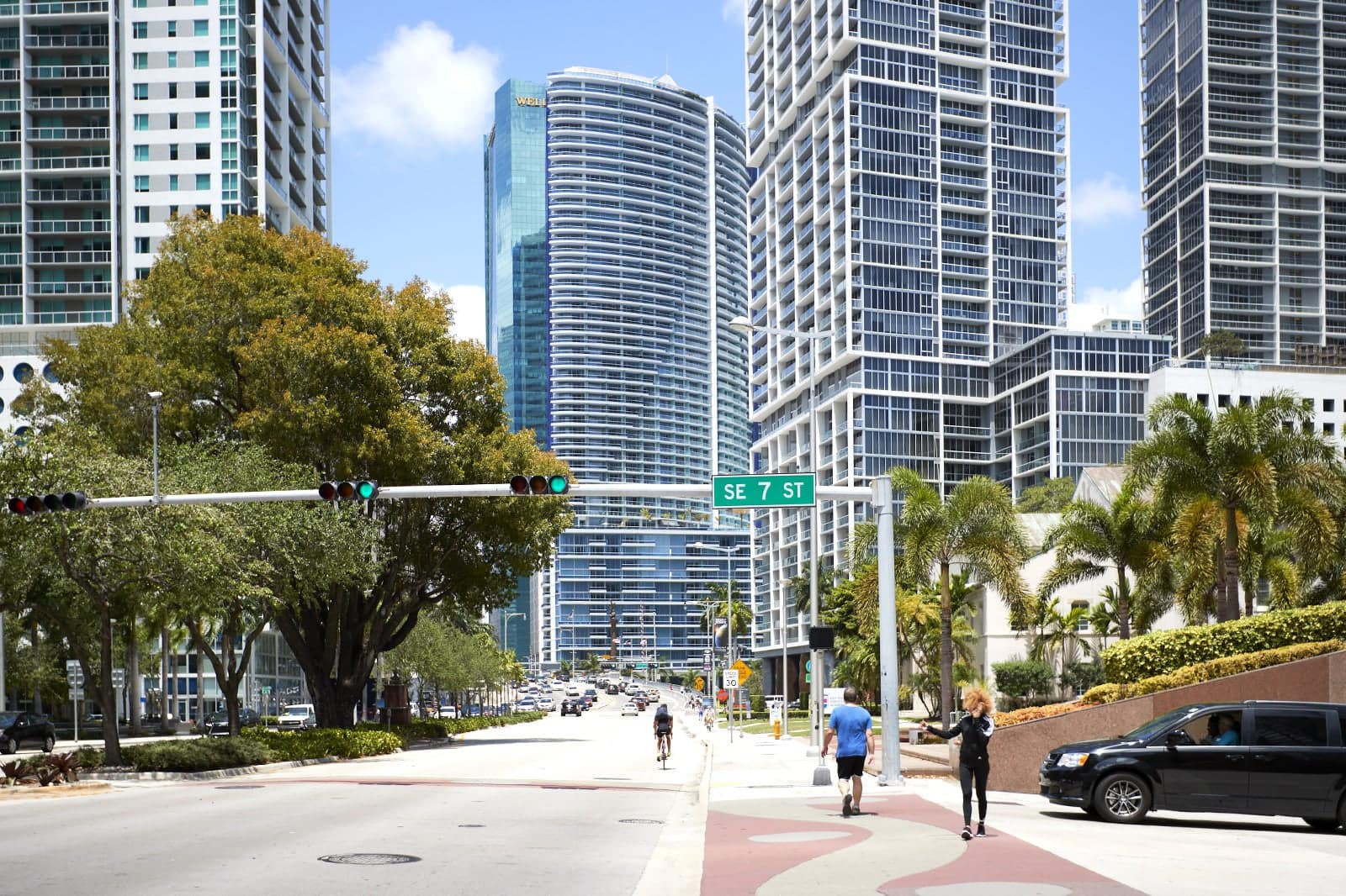 Brickell in Miami - Miami’s Trendy Neighbourhood and Waterfront ...