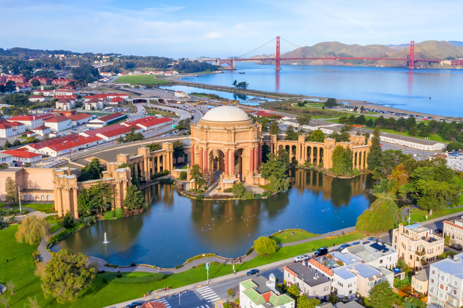10 Iconic Buildings in San Francisco - Discover the Most Famous