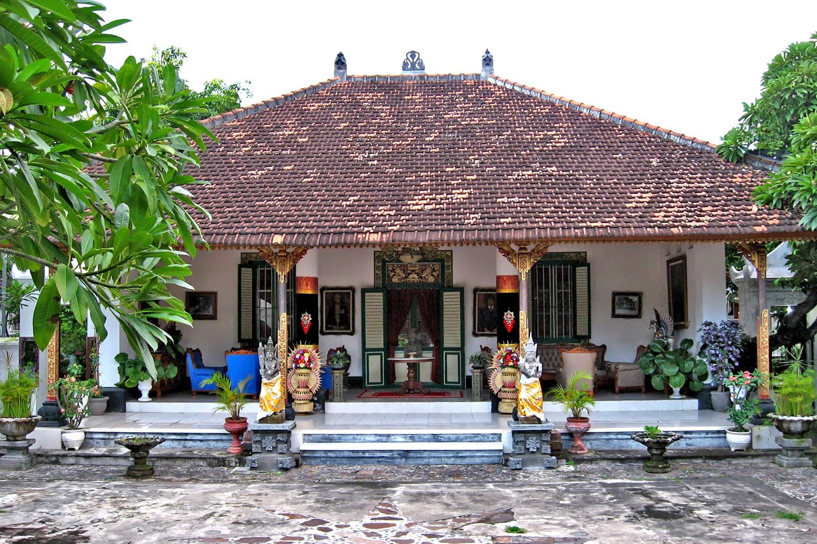 Singam Raja Royal Palace of Singaraja - Regal and Historical Site in North Bali ...
