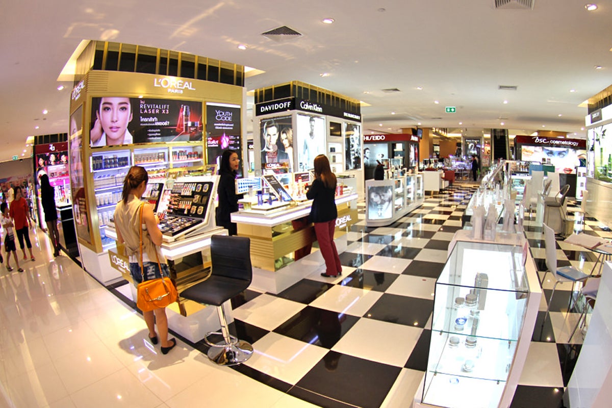 Robinson Bangrak Shopping Mall Department Store In Bangkok Riverside Go Guides