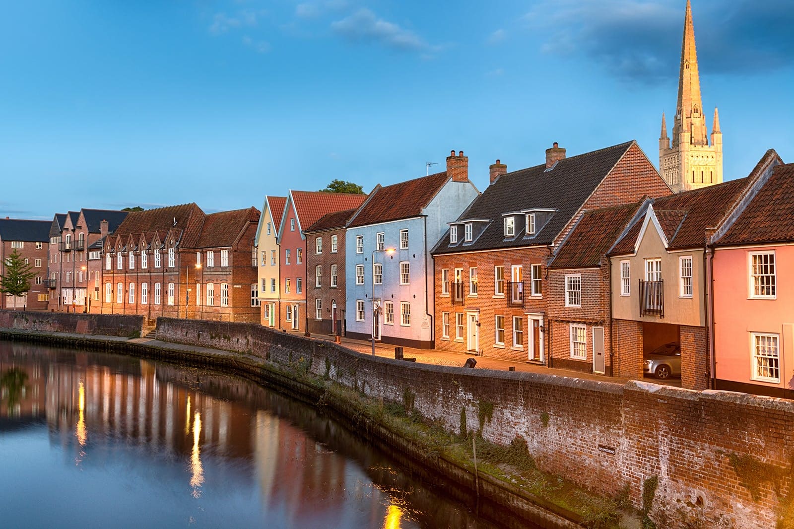 11 Best Things to Do After Dinner in Norwich Where to Go at Night in 11 Best Things to Do After Dinner in Norwich Where to Go at Night in