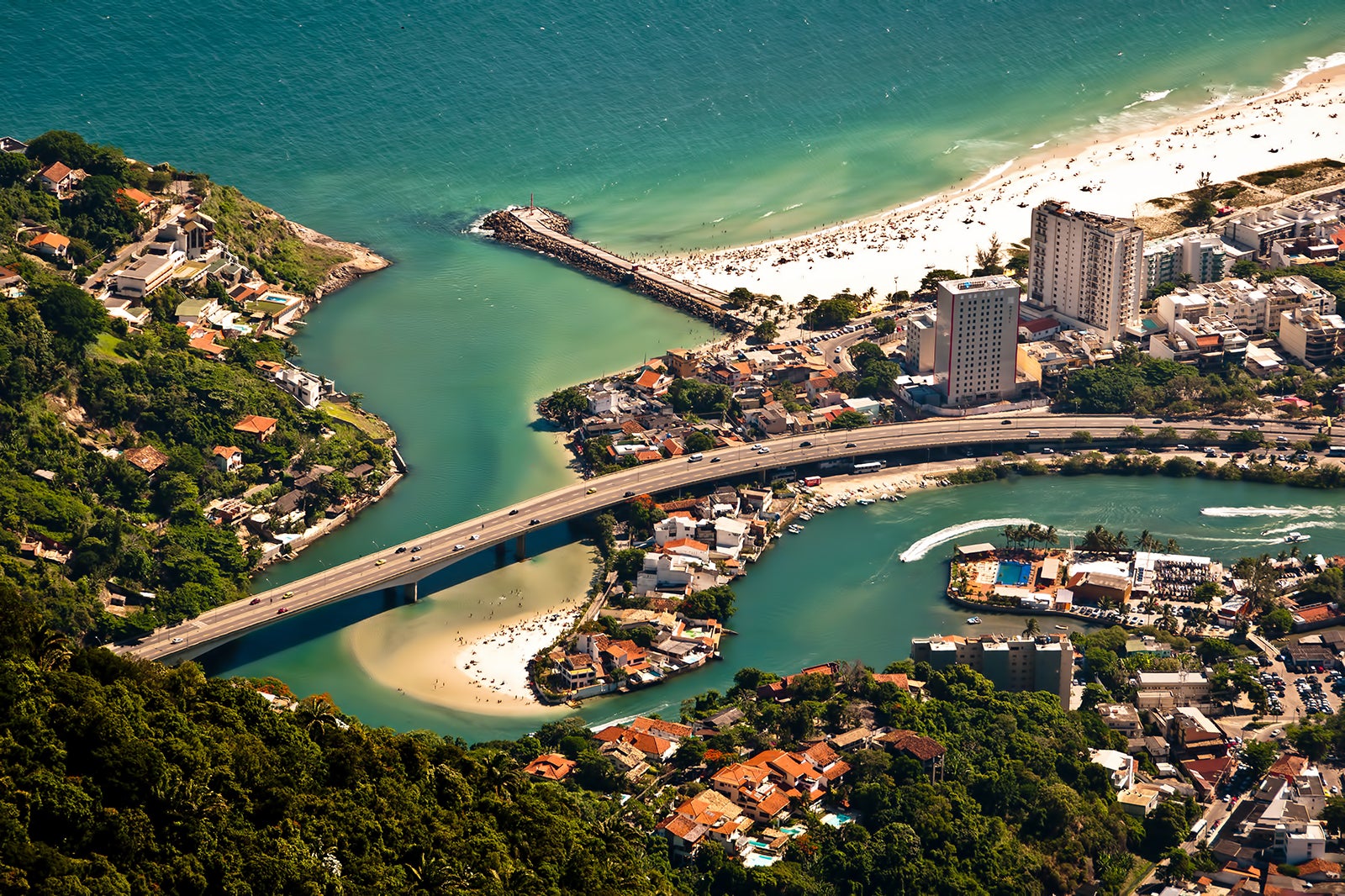 Barra Da Tijuca No Rio De Janeiro - Passe O Dia Nas Praias Ou Em ...