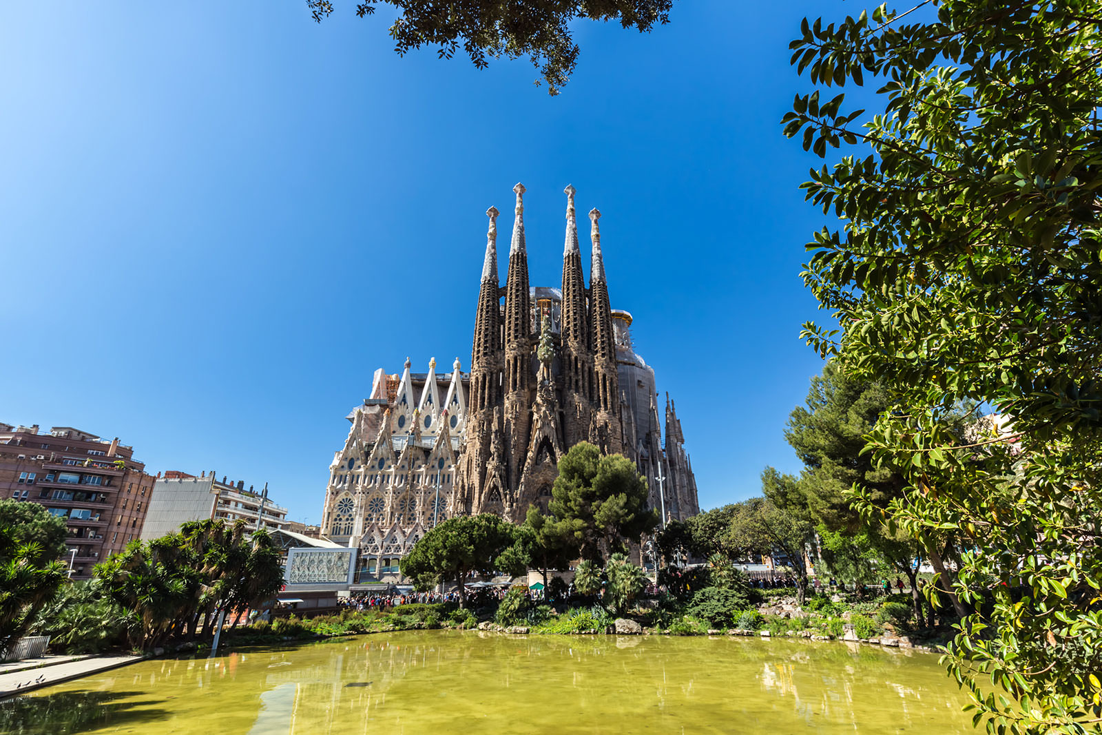 15 Best Things to Do in Barcelona - What is Barcelona Most Famous