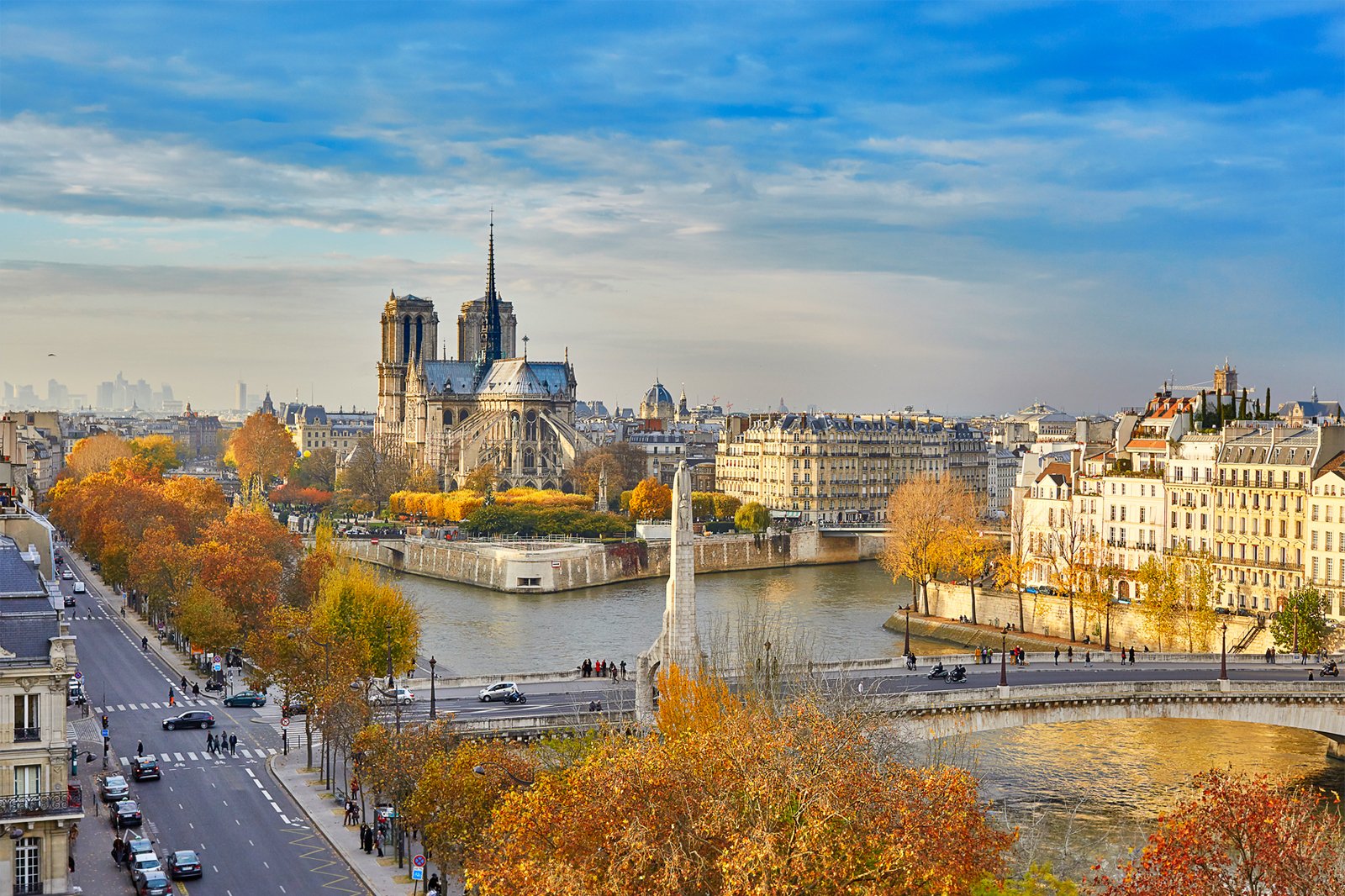 15 Curious Facts about the Pont Neuf, Paris