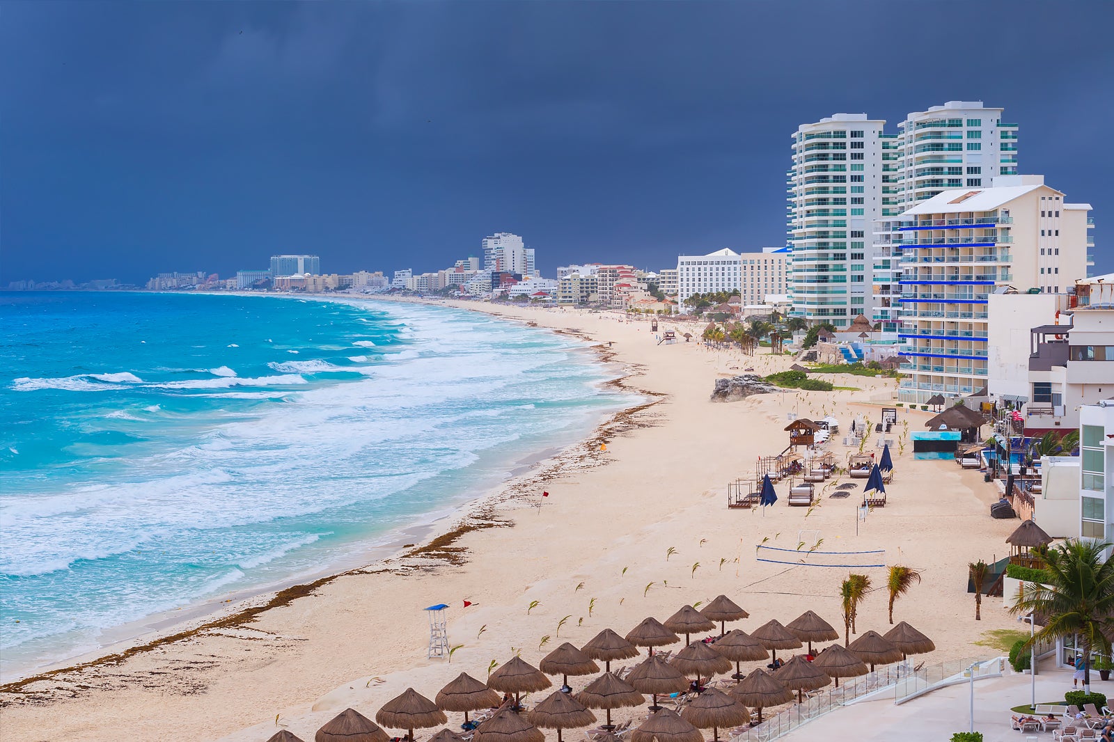 rainiest month in cancun