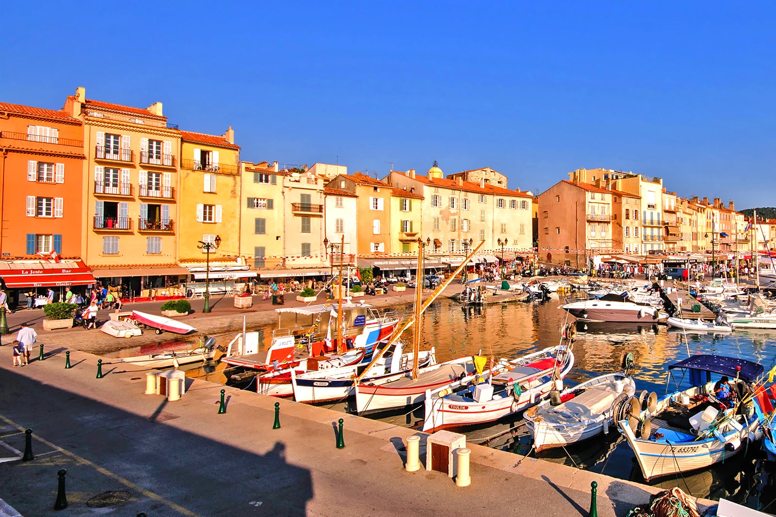 10 Ways to Enjoy Glamorous St Tropez on a Budget - How to Save Money in ...