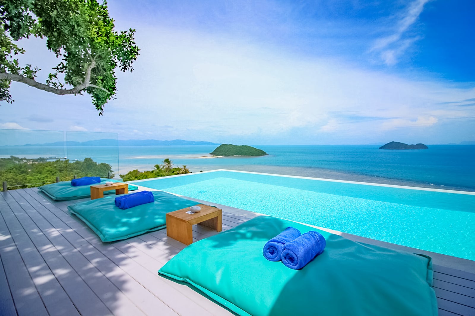 10 Best Bars, Live Music and in Koh Phangan Where to Party