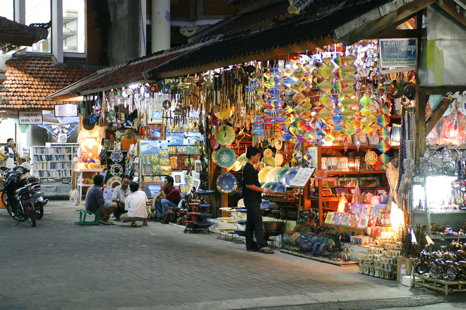 Shopping - Having a Bali