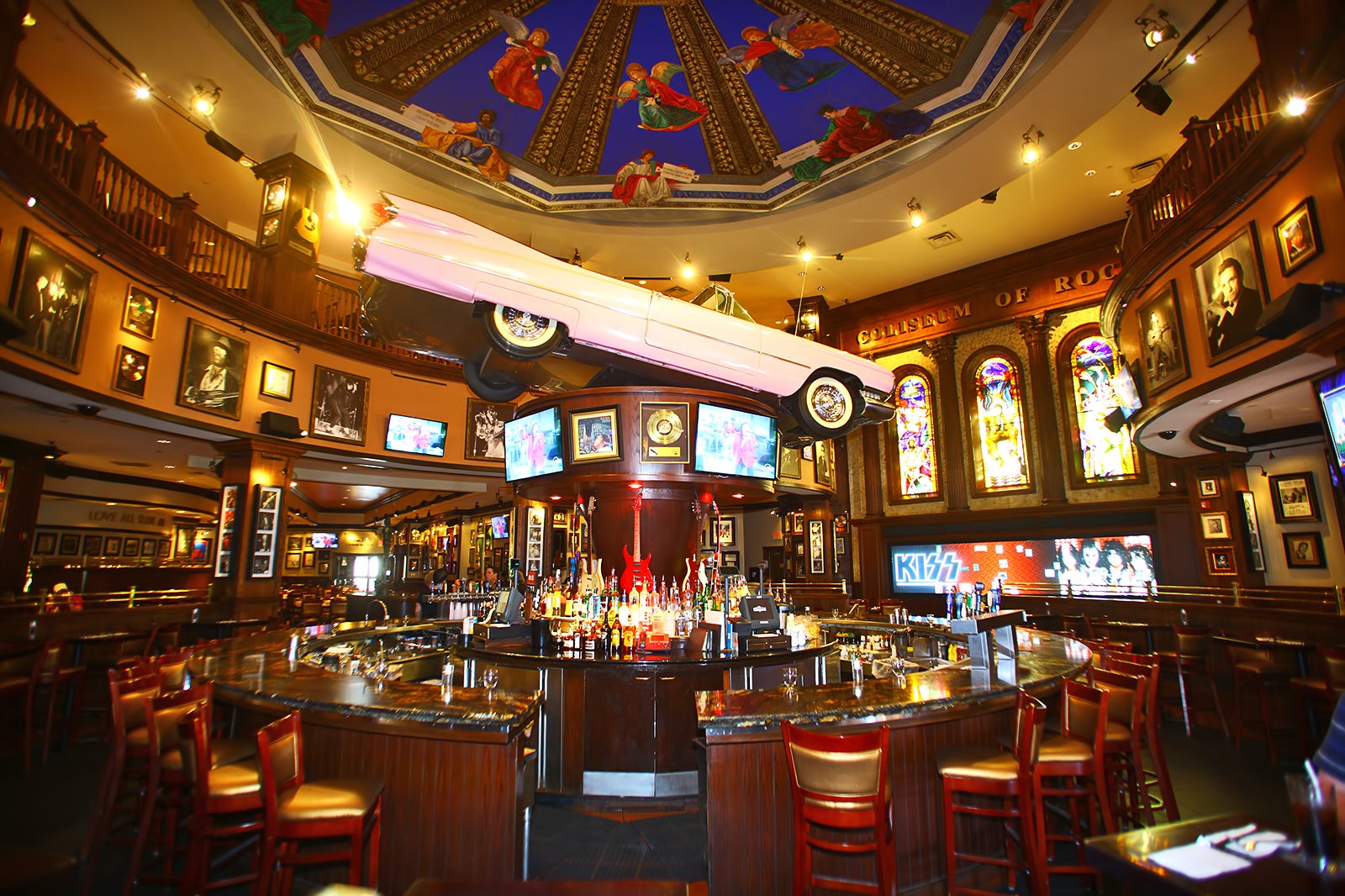 Hard Rock Cafe - Restaurant & Live Music - Pigeon Forge, TN