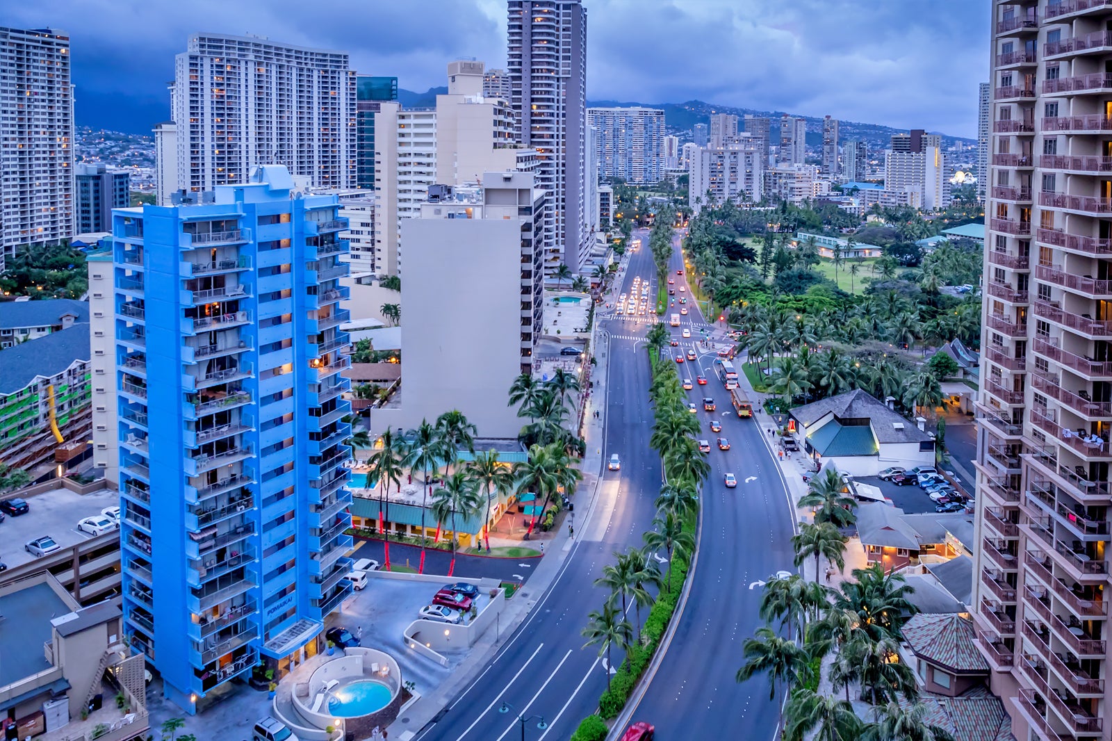 Waikiki in Honolulu - Hawaii’s First and Favorite Resort Neighborhood ...