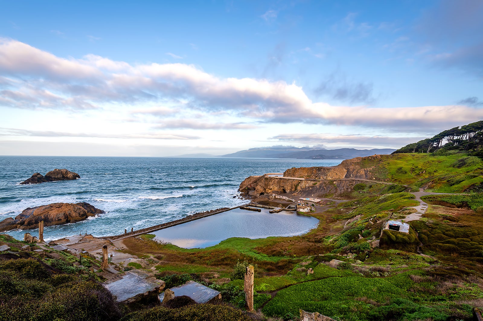 Lands End Lookout in San Francisco - Gaze Out Into the Gulf of the  Farallones – Go Guides