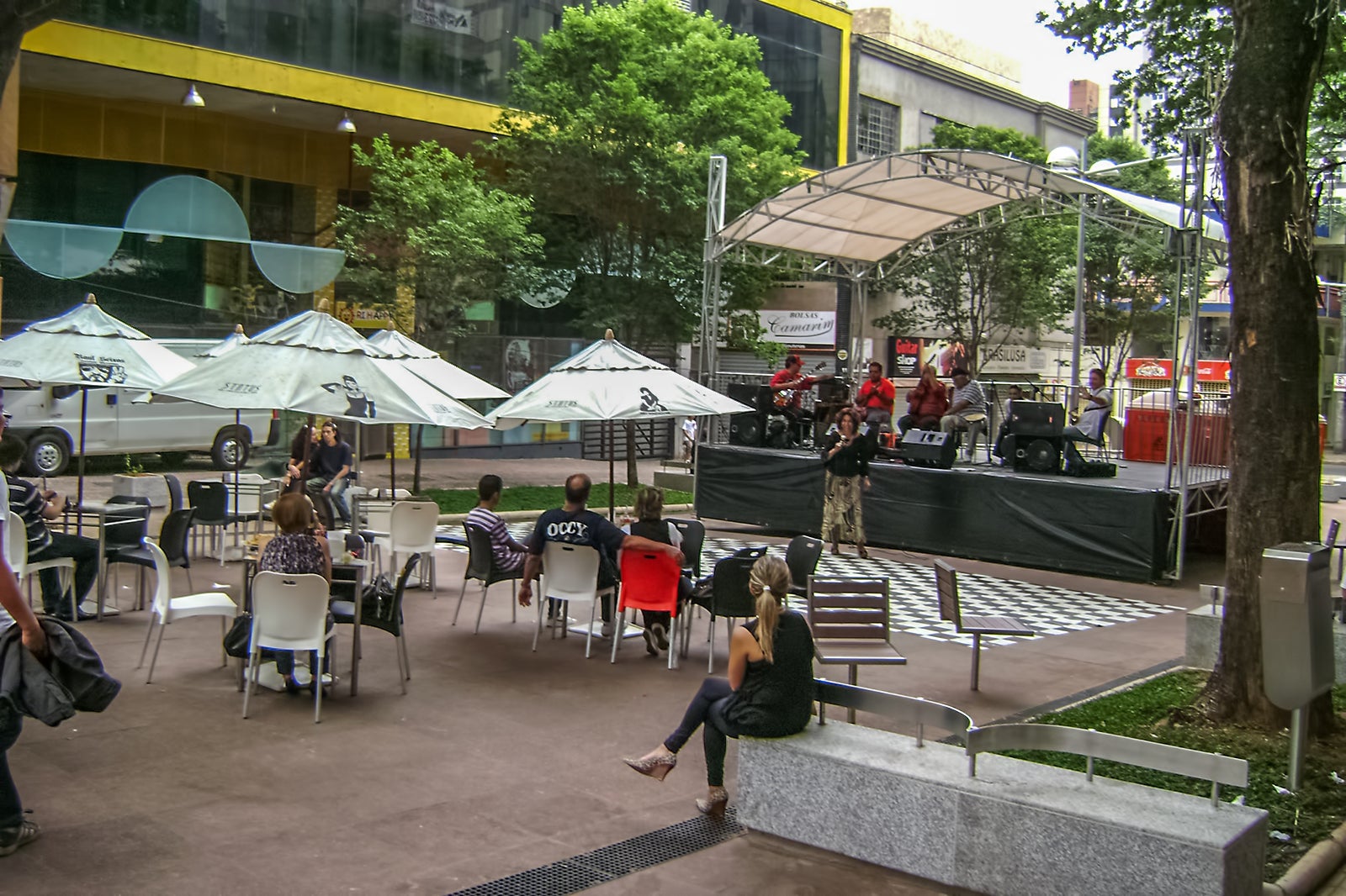 Música boa toda sexta-feira em BH