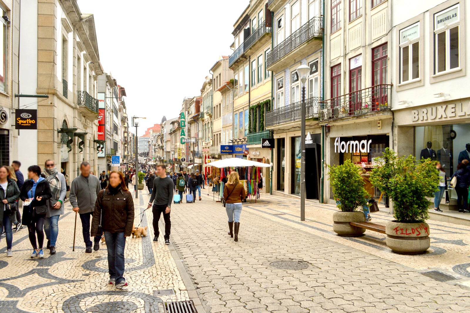 10 Best Markets and Shopping Streets in Porto - Where to Shop in Porto