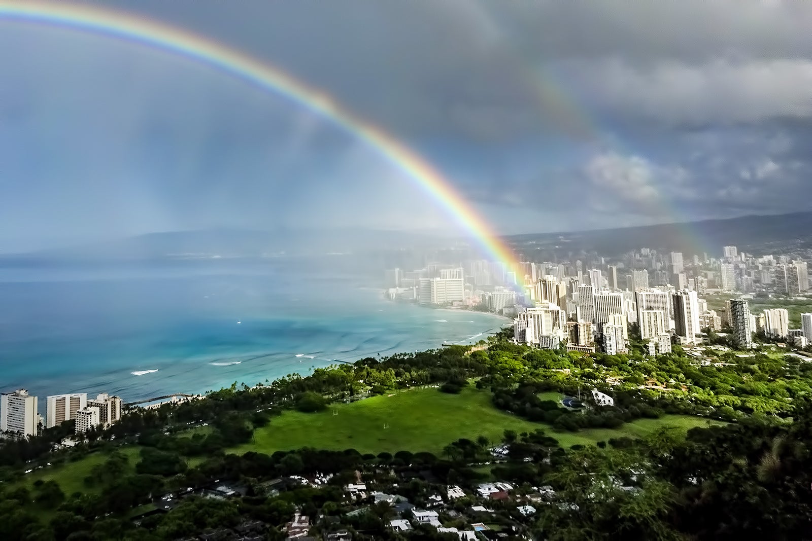 In Honolulu When It Rains