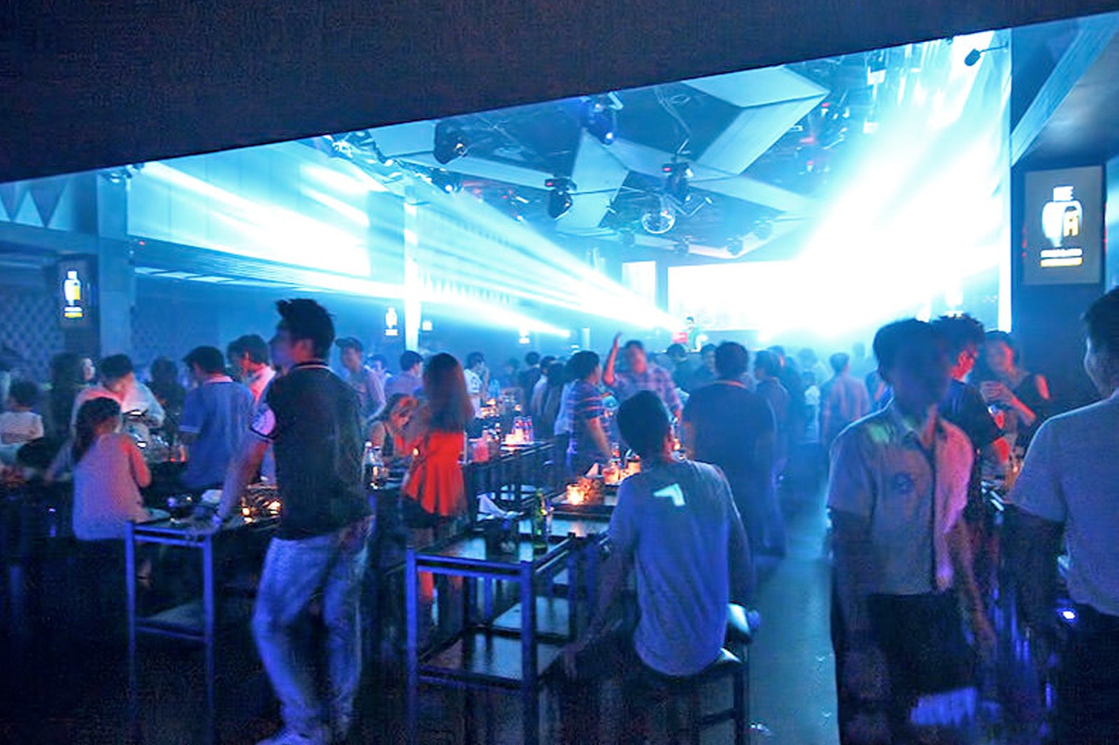 10 Tips to Party Like a Local in Bangkok - Everything You Should Know About  Thai-Style Nightclubs – Go Guides