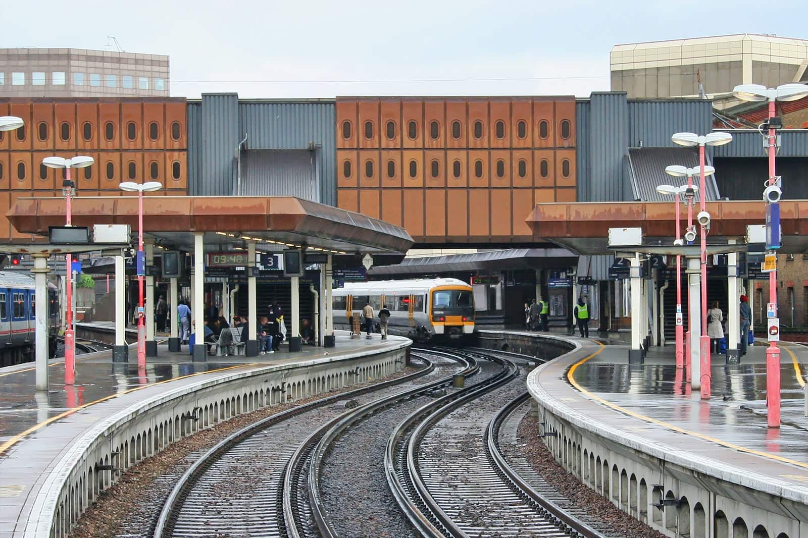 10 Main Railway Stations in London - Which London Train Station Do I ...