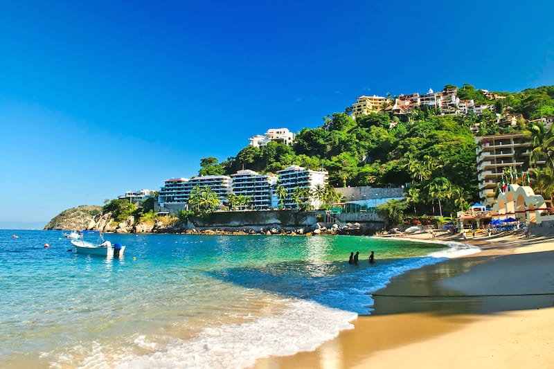 Planning the Perfect Stay in Puerto Vallarta Resorts - Dreams Abroad