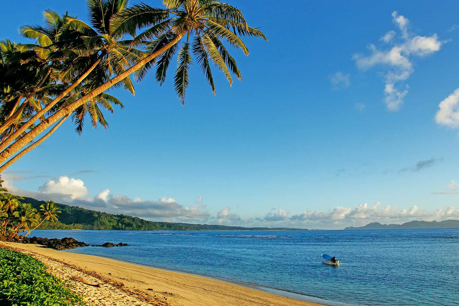 10 Best Beaches in Fiji - What is the Most Popular Beach in Fiji - Go ...