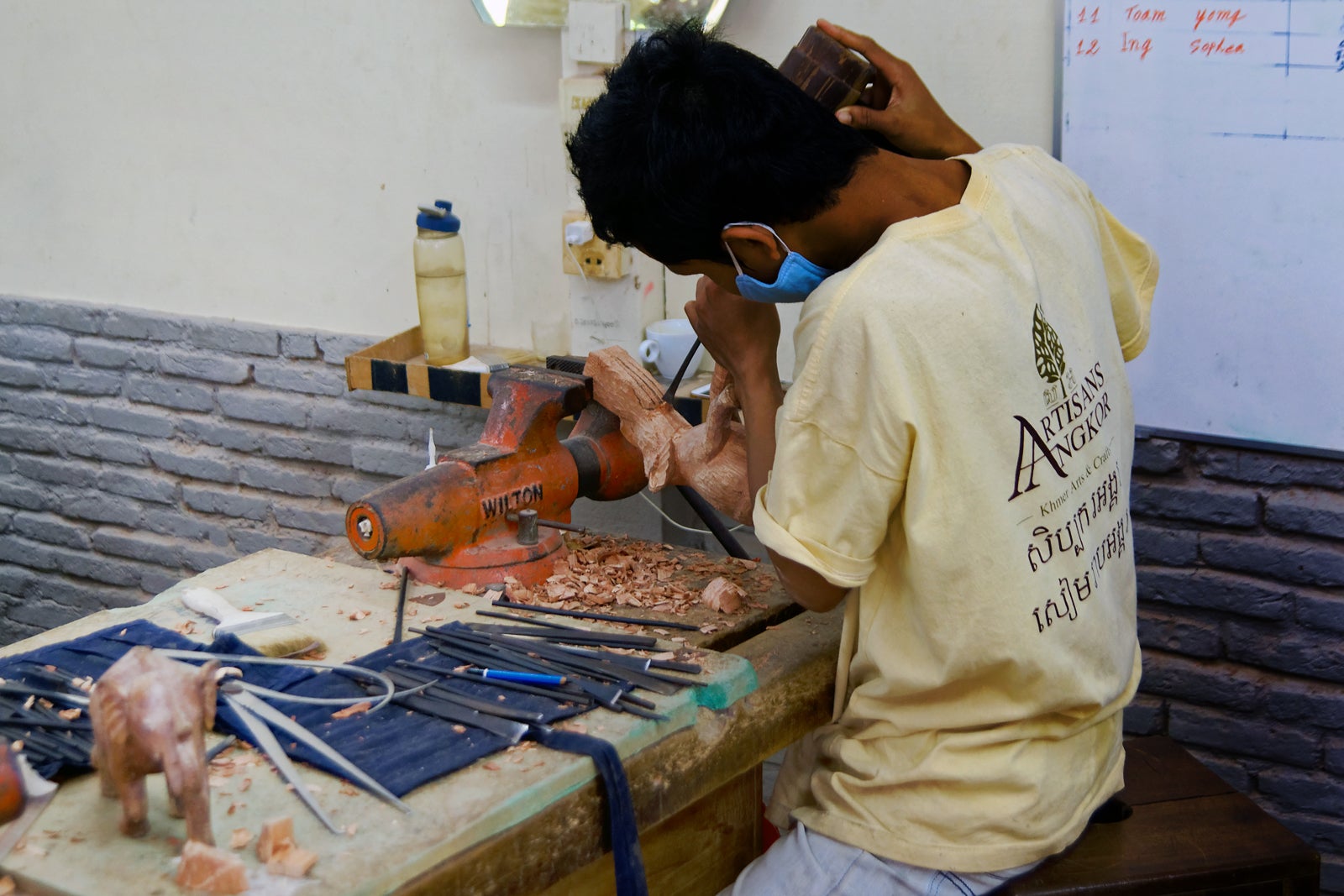 Artisans d'Angkor Art & Crafts Centre - Handicrafts Workshop in