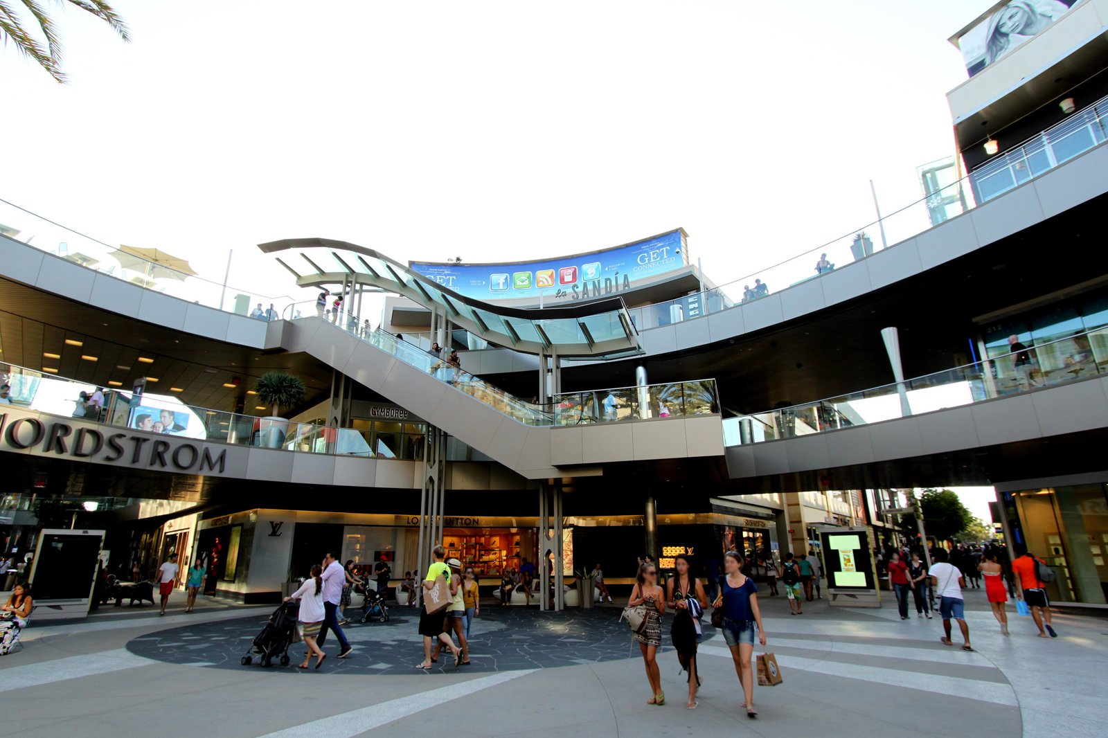 10 Best Shopping Malls in Los Angeles - Where to Shop ’til You Drop in LA