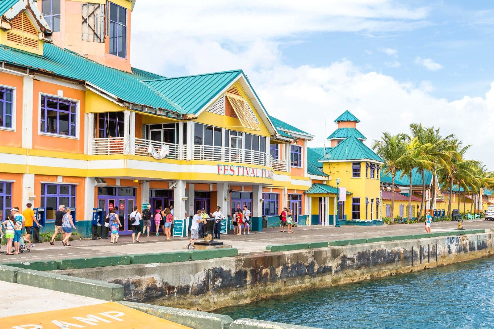 10 Best Places to Go Shopping in The Bahamas - Where to Shop and What ...