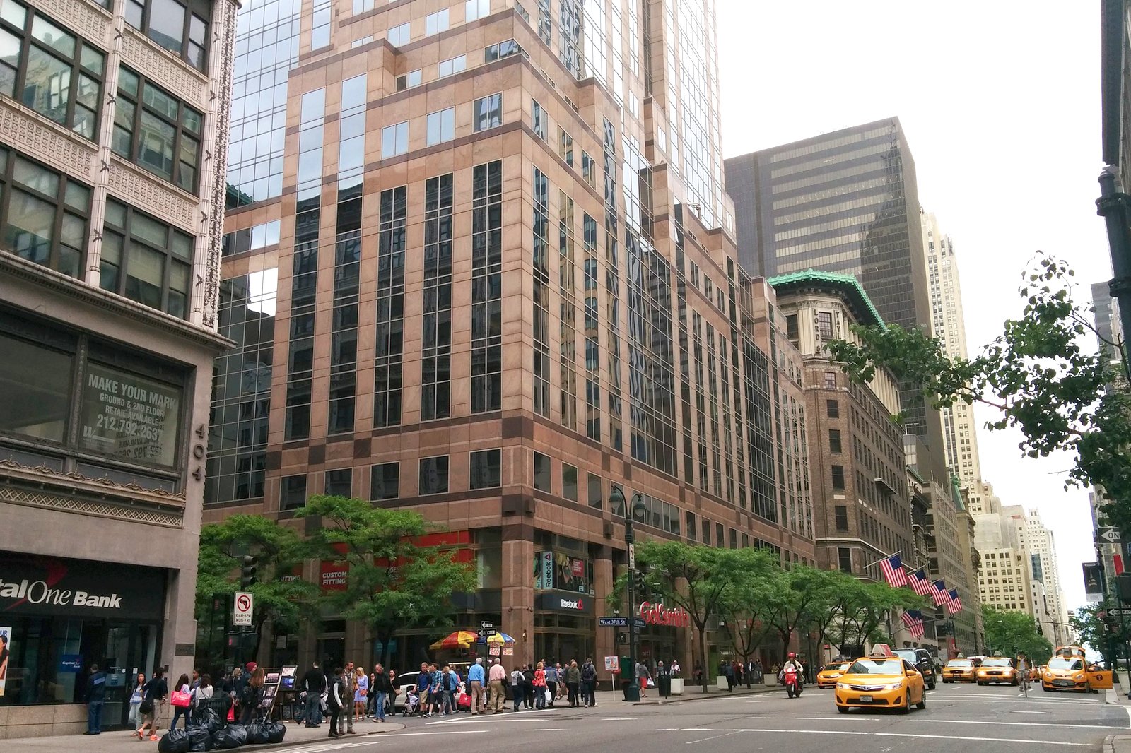 Top 40 Shops on 5th Avenue, New York - The Shopper's Heaven