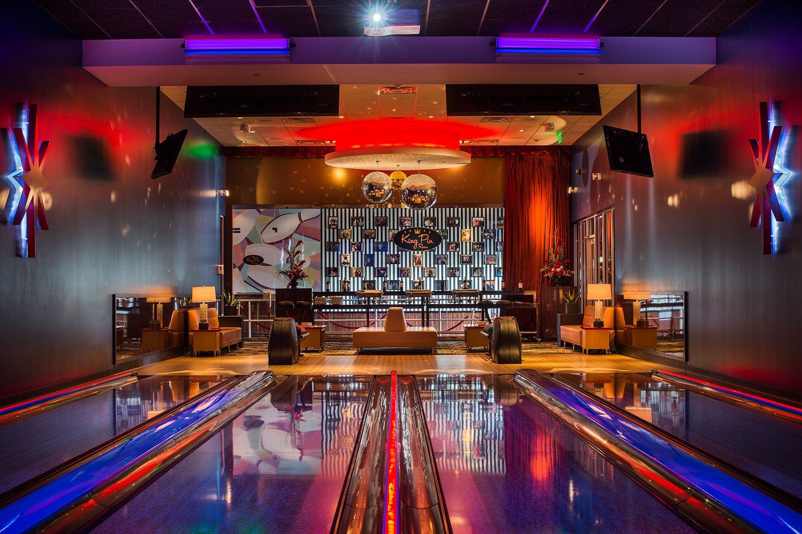 Kings Dining Entertainment Orlando Retro Bowling Alley in