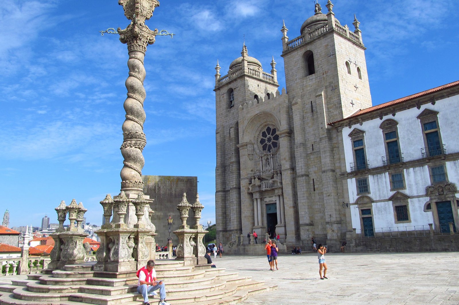 Ribeira, Porto  The most emblematic neighborhood in Porto