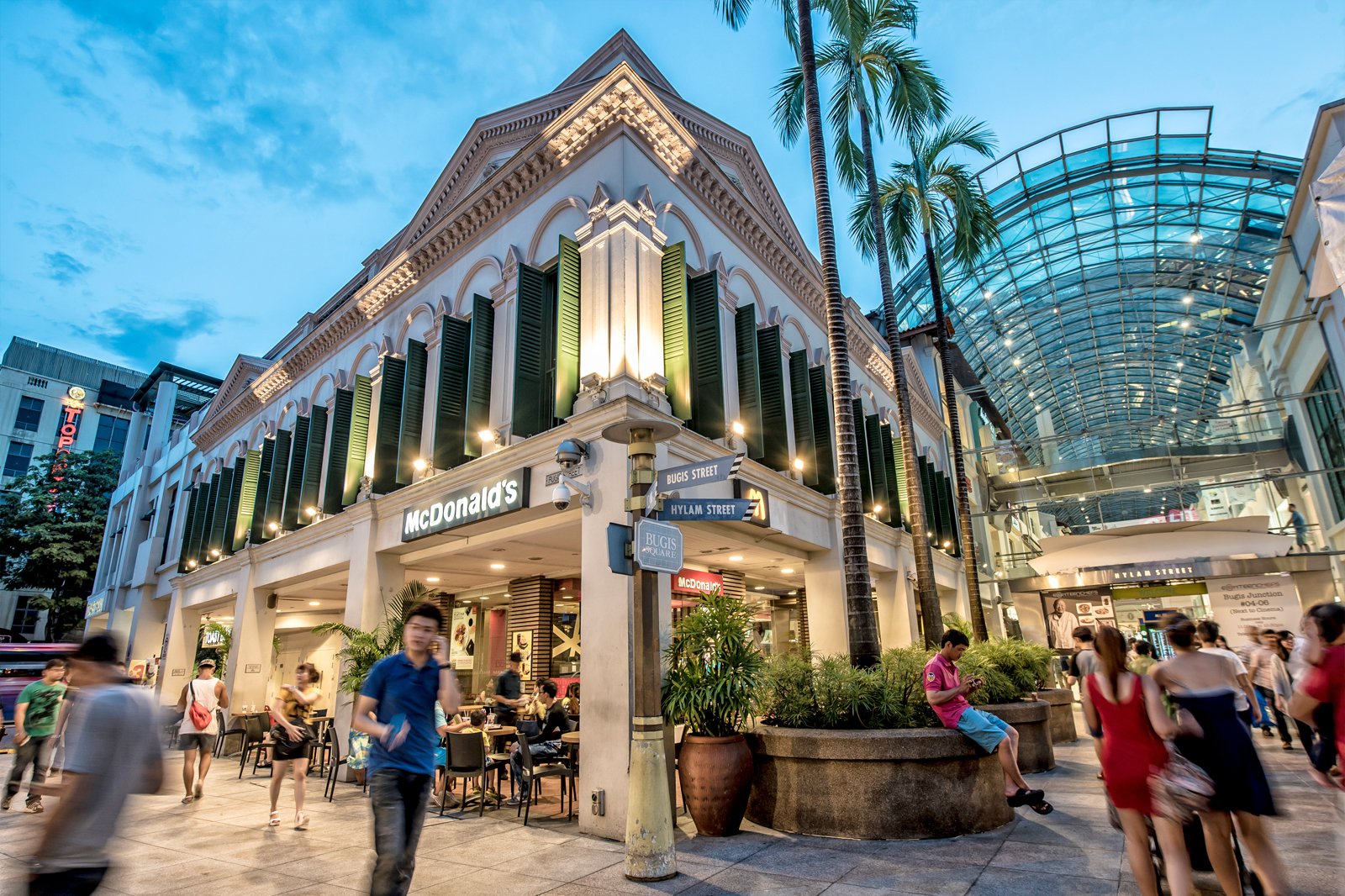 Bugis Junction Singapore - Funky Modern Mall In Singapore