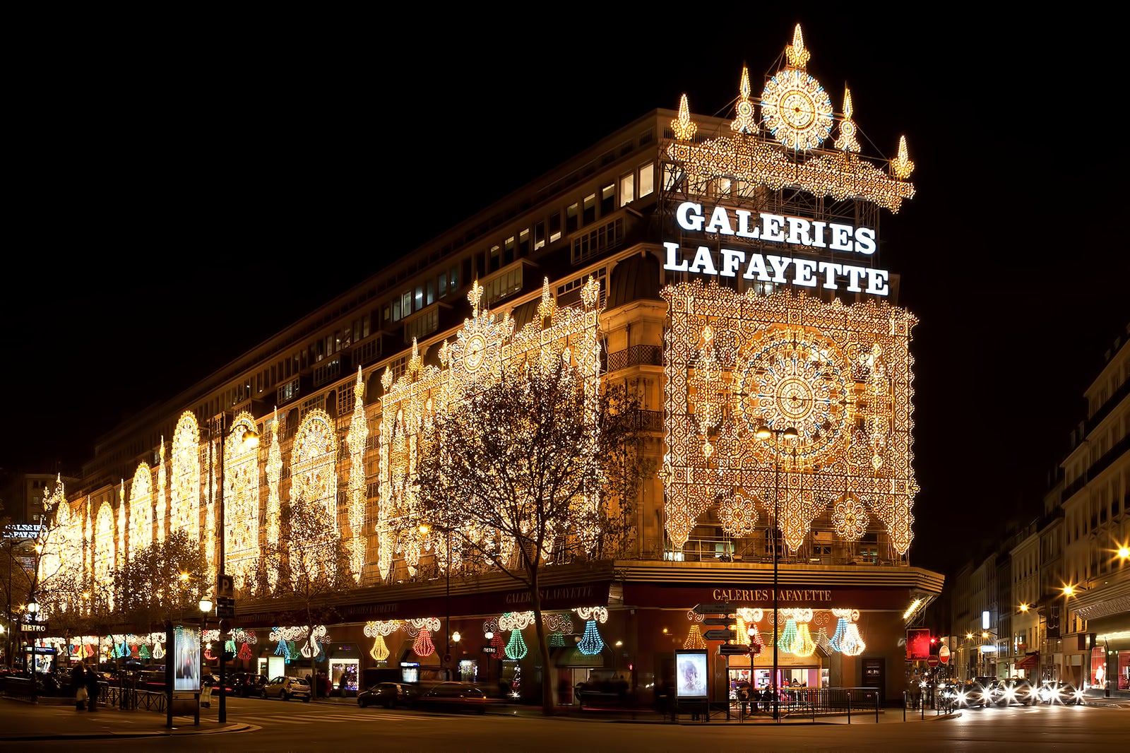 Louis Vuitton Paris Galeries Lafayette store, France