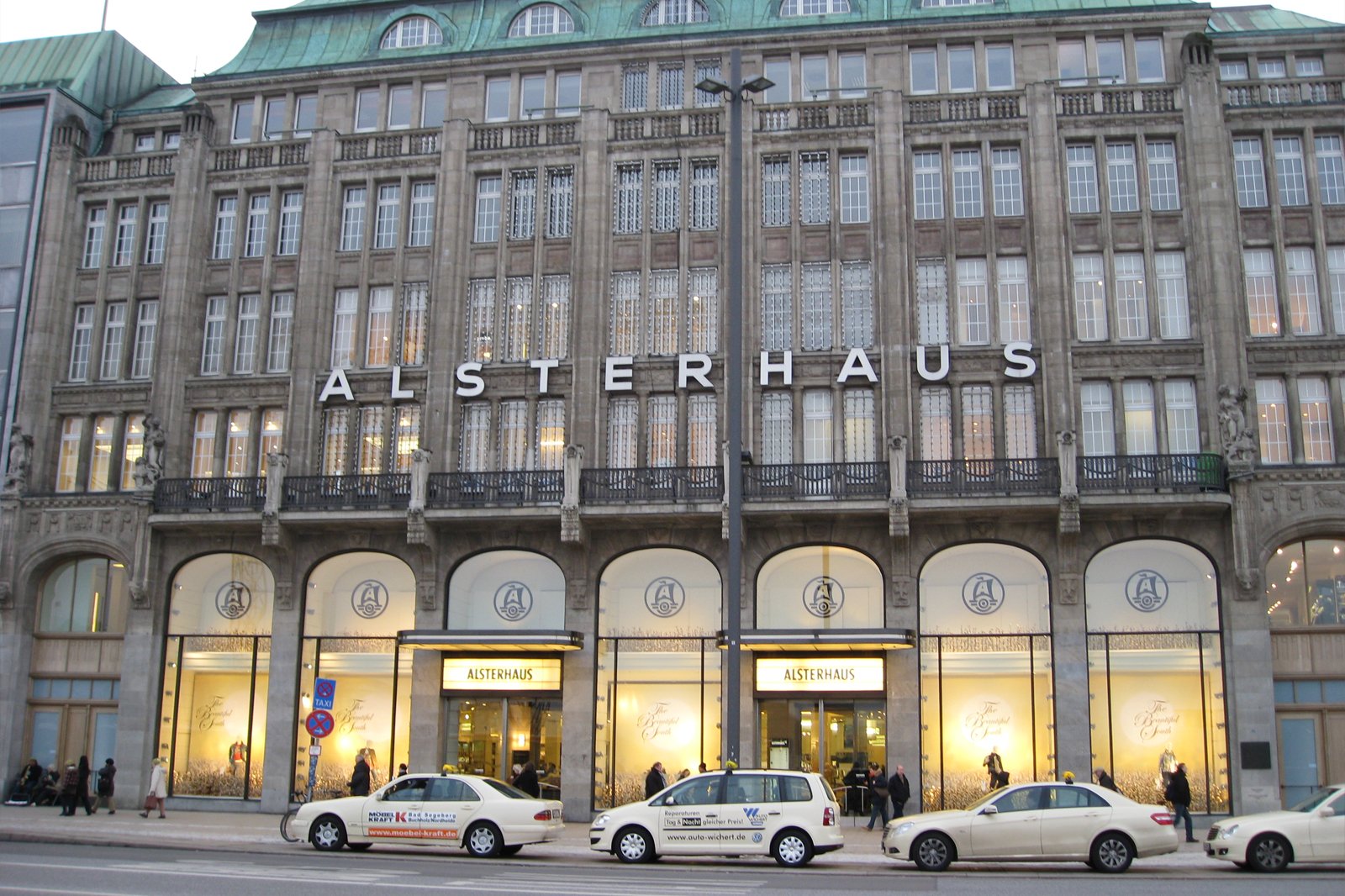 Affordable Fashion Shopping in Hamburg 