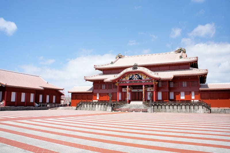 沖縄の人気観光スポット トップ 9 地元の人おすすめの沖縄で必ず訪れたい見どころガイド Go Guides 沖縄の人気観光スポット トップ 9 地元の人おすすめの沖縄で必ず訪れたい見どころガイド Go Guides