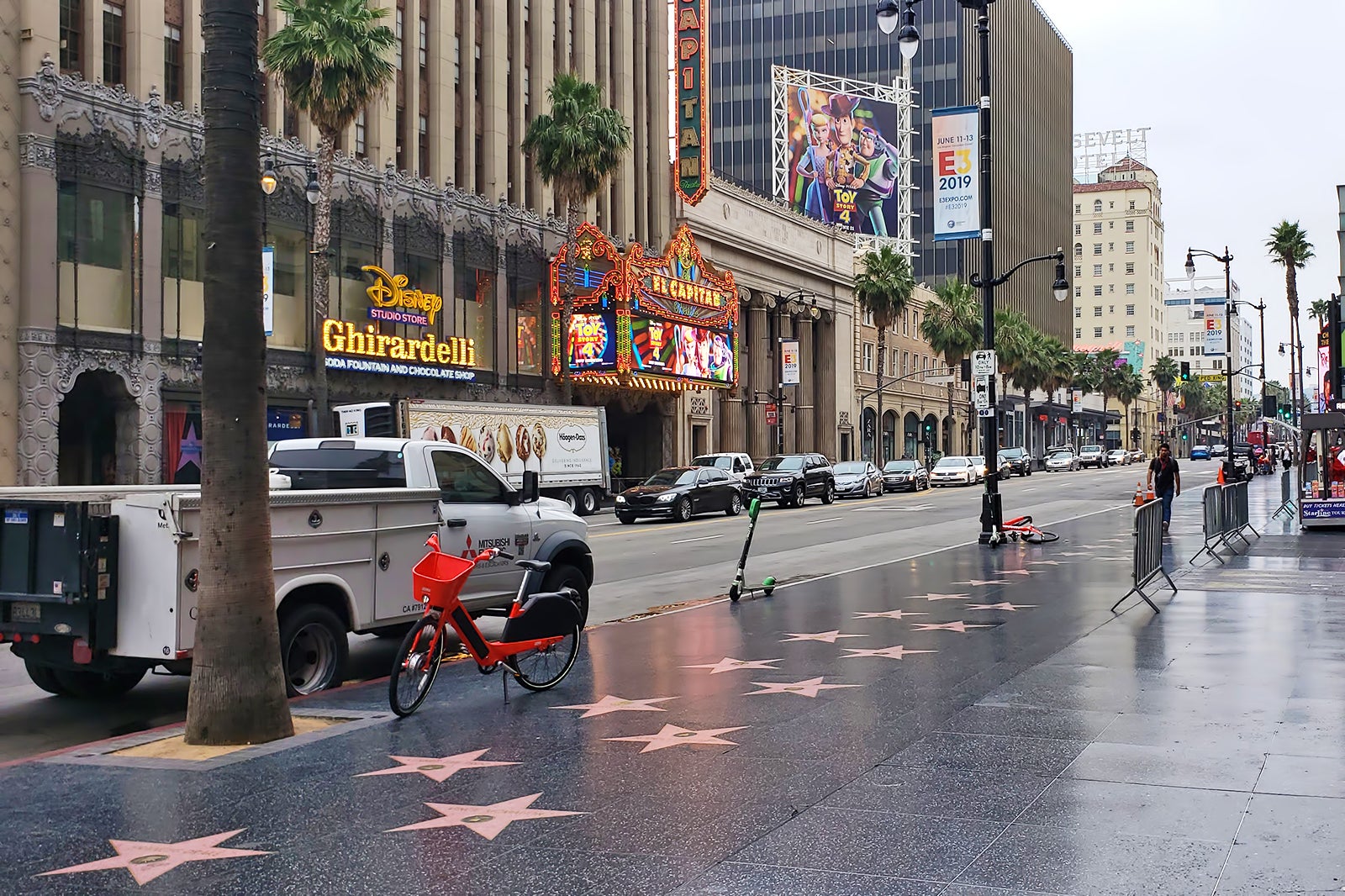 Hollywood Walk of Fame in Los Angeles - A Tribute to Legendary Figures 