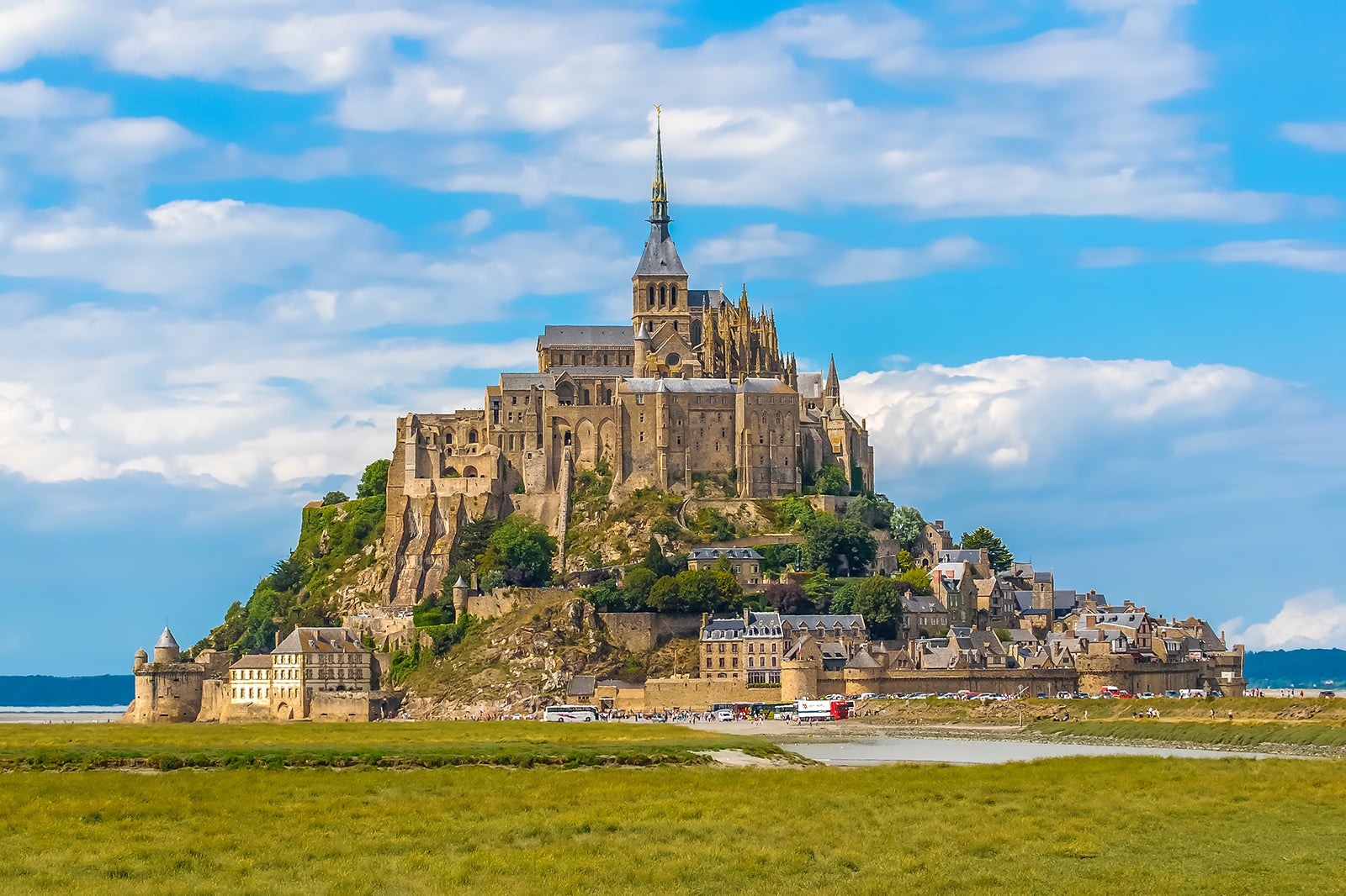 Le Central - Mont Saint-Michel Normandy Destination