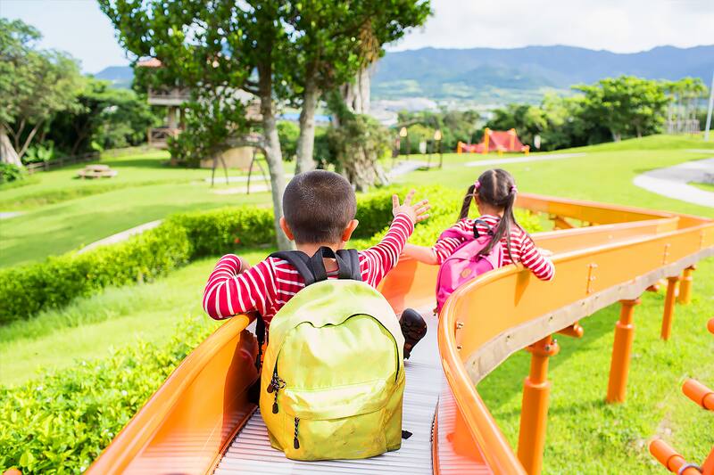 家族連れにおすすめの沖縄観光スポット トップ 10 子どもから大人まで一緒に楽しめる 地元の家族連れに人気の沖縄見どころガイド Go Guides 家族連れにおすすめの沖縄観光スポット トップ 10 子どもから大人まで一緒に楽しめる 地元の家族連れに人気の沖縄見どころガイド Go Guides