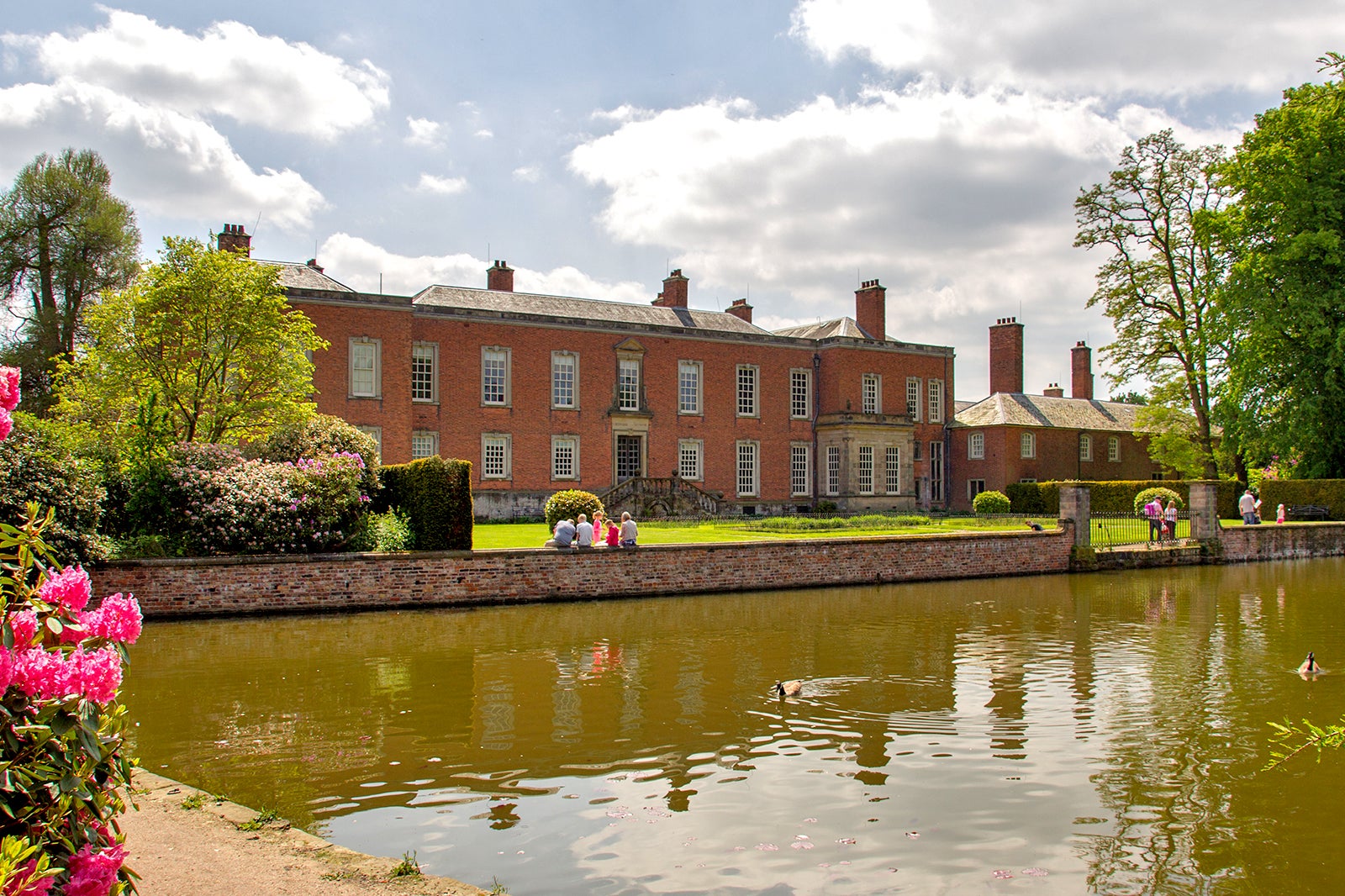 10 Best Things to Do in Altrincham Find Fun in This Town in