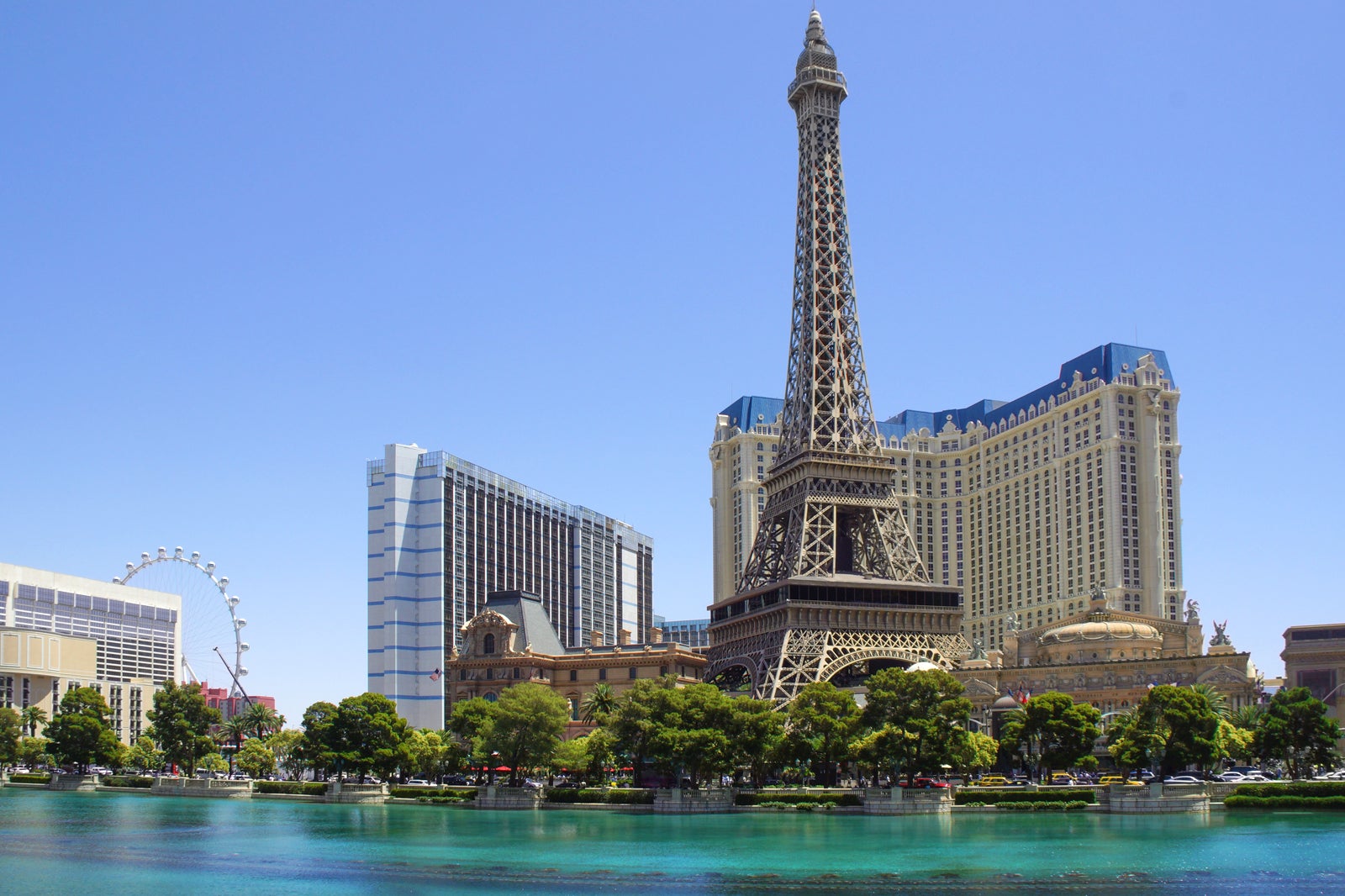 Paris Las Vegas on X: Relax poolside and take in this amazing view of our  Eiffel Tower.  / X