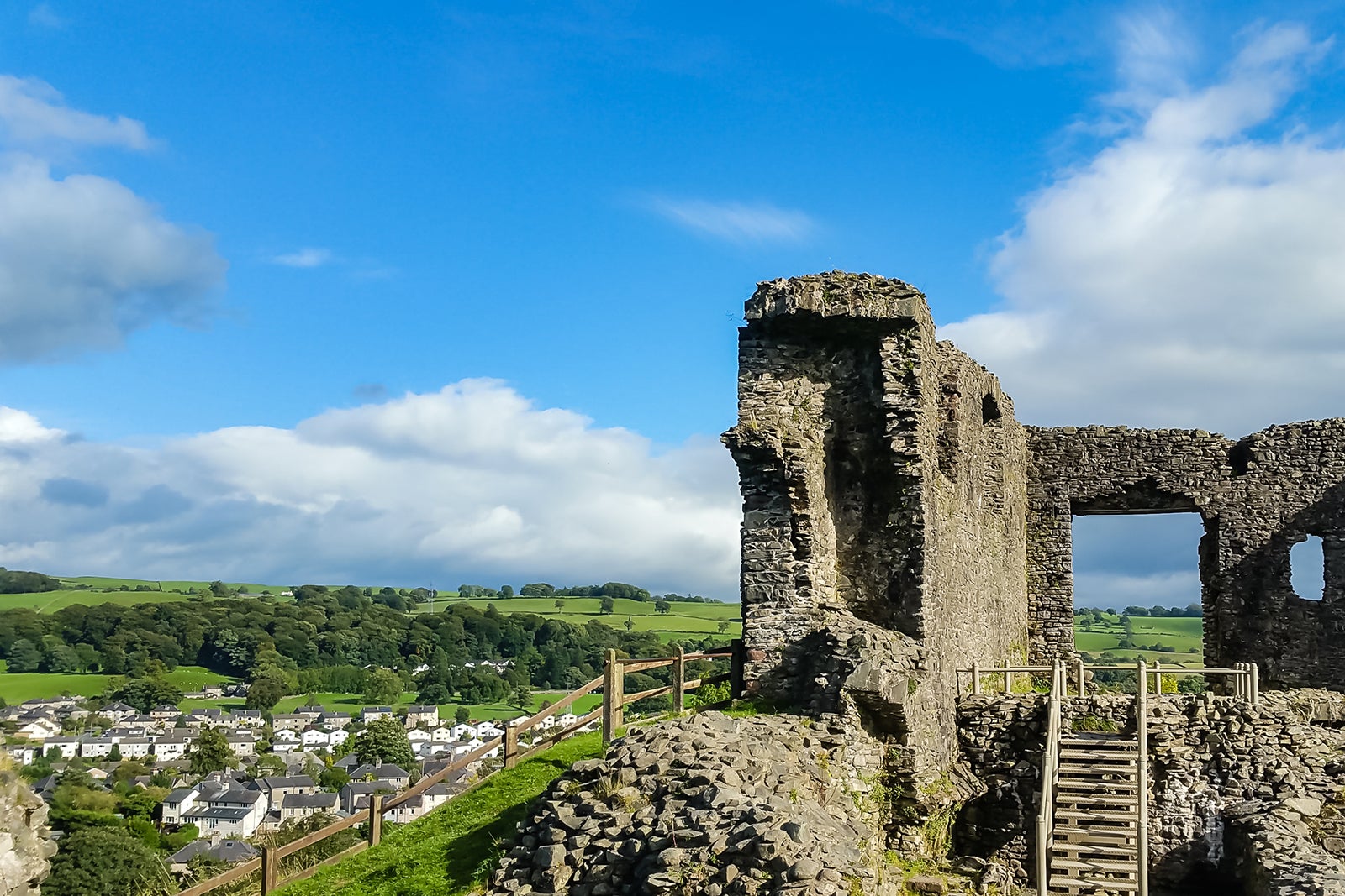 towns to visit near blackpool