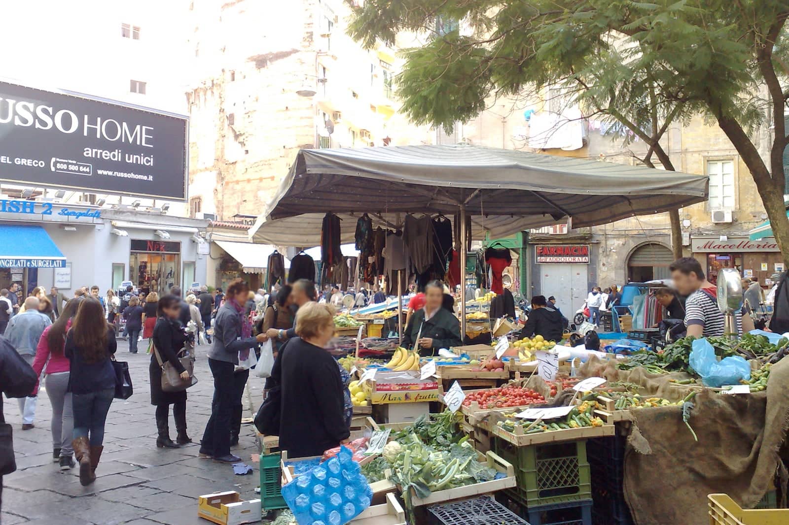 10 Best Markets in Naples - Where to Go Shopping Like a Local in Naples ...