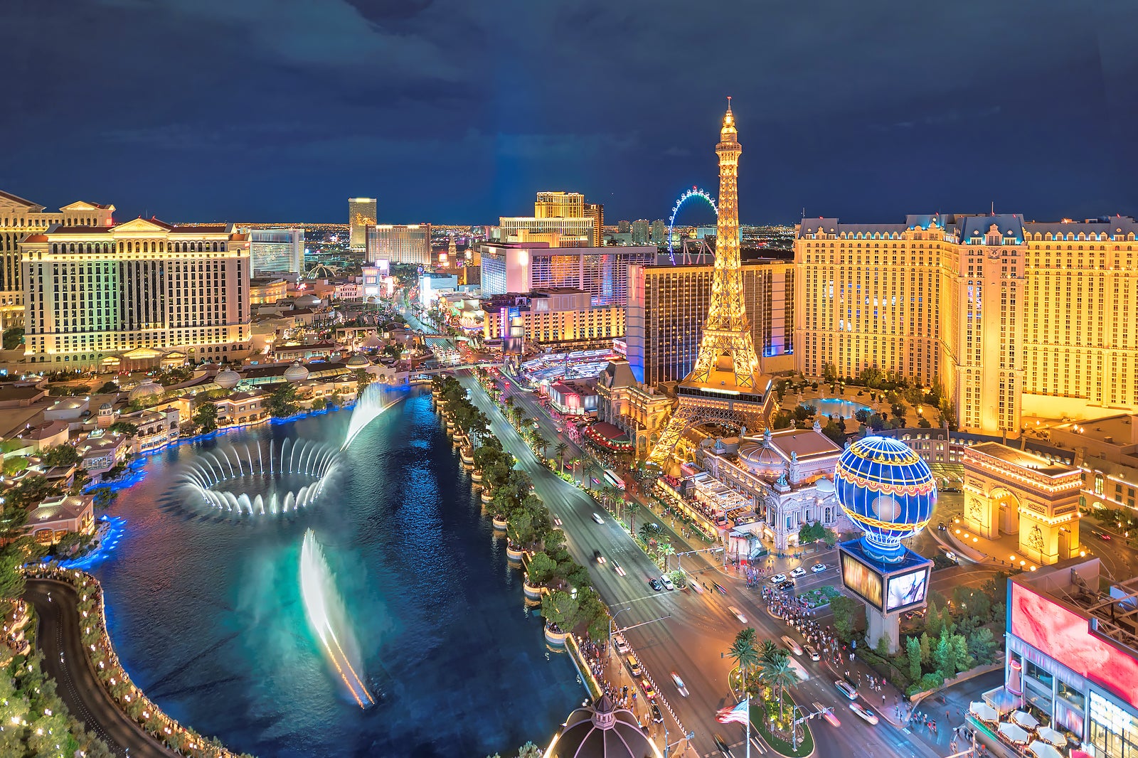 PARIS LAS VEGAS - Las Vegas Strip, Nevada - On The Beach