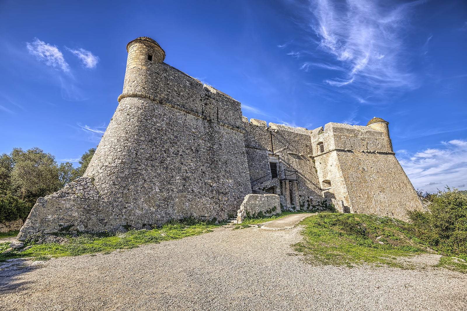 Parc du Mont Boron - Explore an Elevated Park With Mountain, Sea and ...