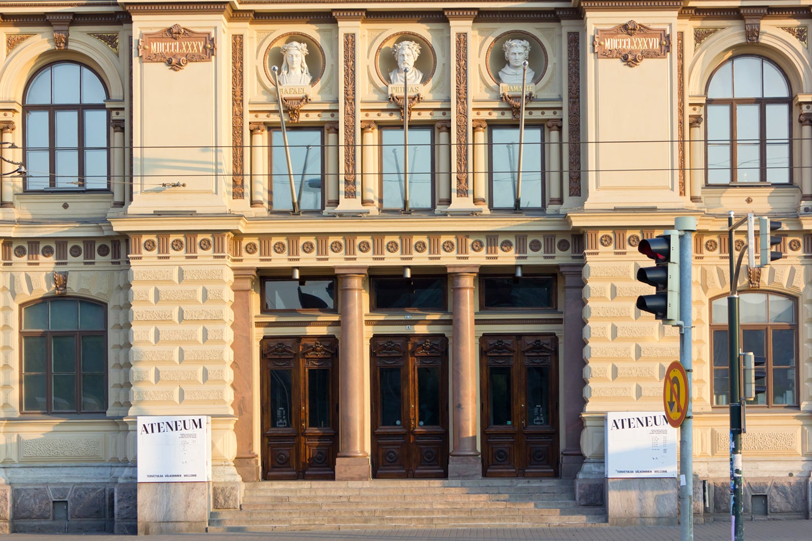 Ateneumin Taidemuseo - Suomen Tunnetuin Kuvataidemuseo Helsingin ...