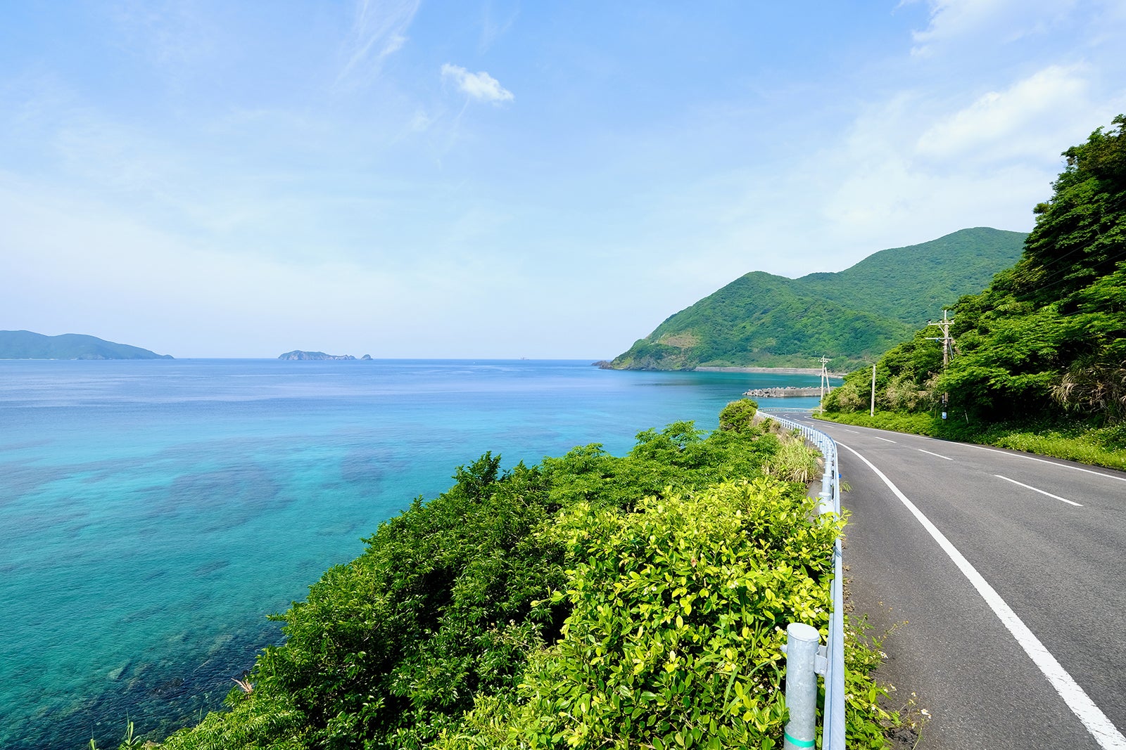国内 海外の夏のクルマ旅 絶景ドライブコース 10 選 山や海へ 自然が織りなす美しい景観を見に出かけましょう Go Guides