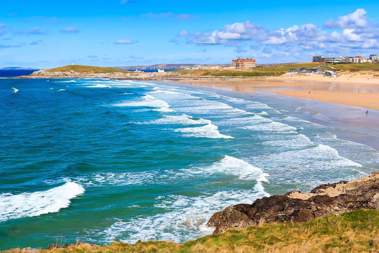 6 Best Beaches In Newquay Which Newquay Beach Is Right For You Go summertime-at-fistral-beach-in-newquay-cornwall-england-uk-stock