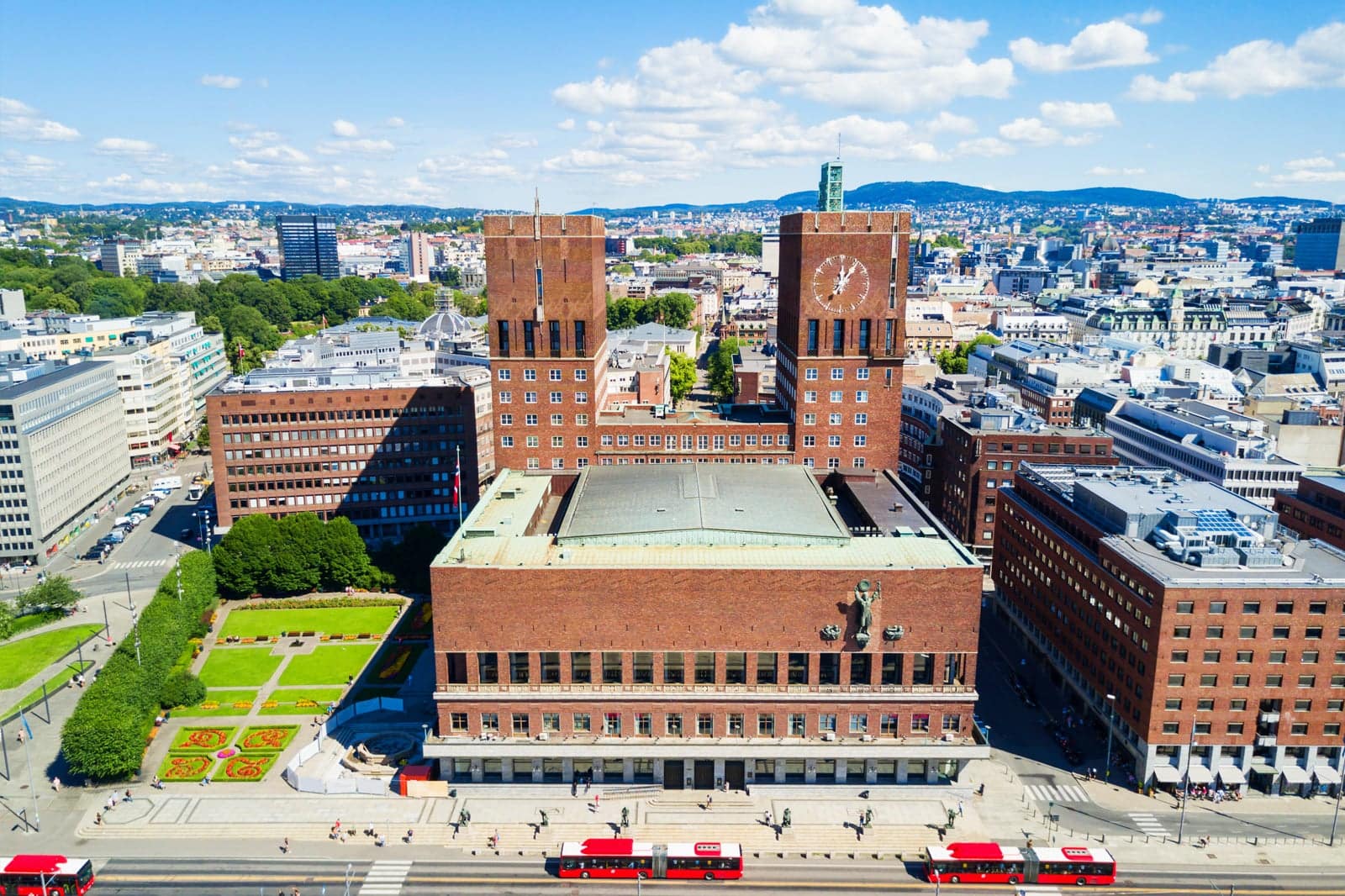 Oslo rådhus - Bystyrets storstue, byens sjel – Go Guides