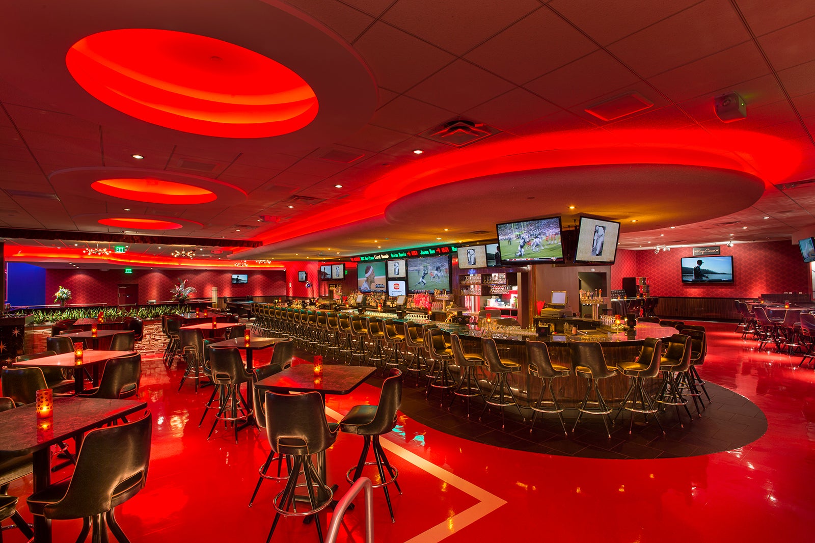 Kings Dining Entertainment Orlando Retro Bowling Alley in