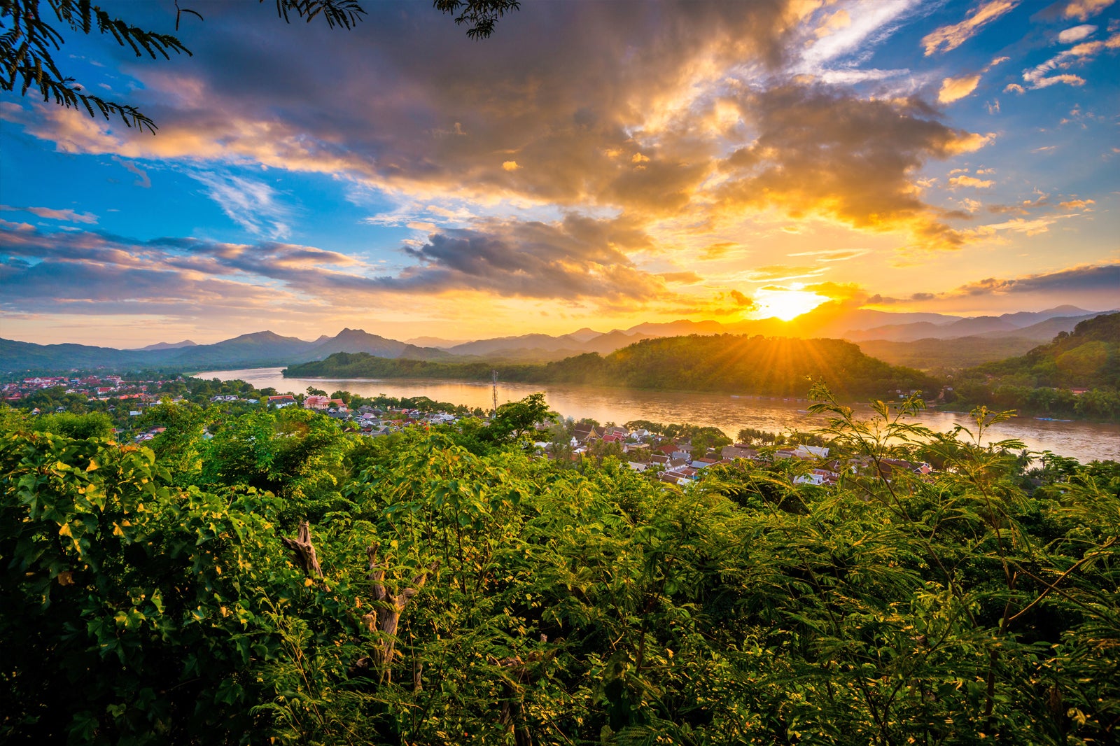 Mount Phousi in Luang Prabang - Luang Prabang Attractions - Go Guides