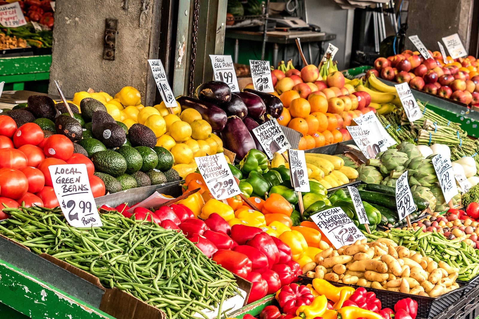 Pike Place Market in Seattle - Visit a Historic Public Market – Go Guides