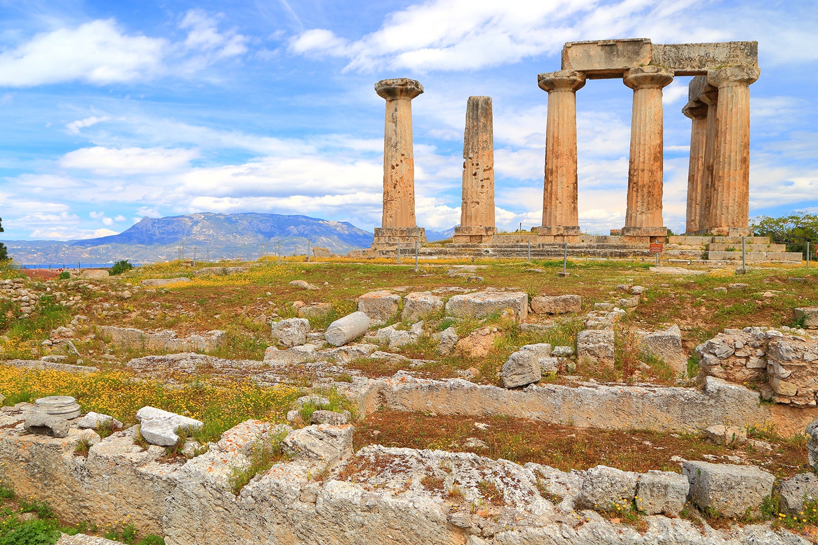 ancient greece temple of apollo